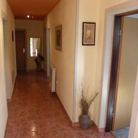 Ivana Apartman *